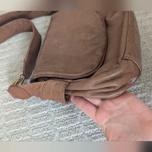 VTG Talbot's Soft Brown Leather Crossbody - Picture 2 of 7